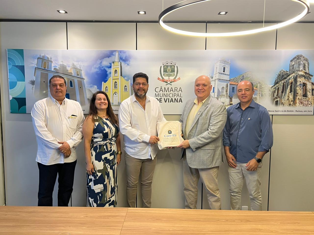 Câmara recebe visita do Core-ES e discute ações em prol dos representantes comerciais em Viana