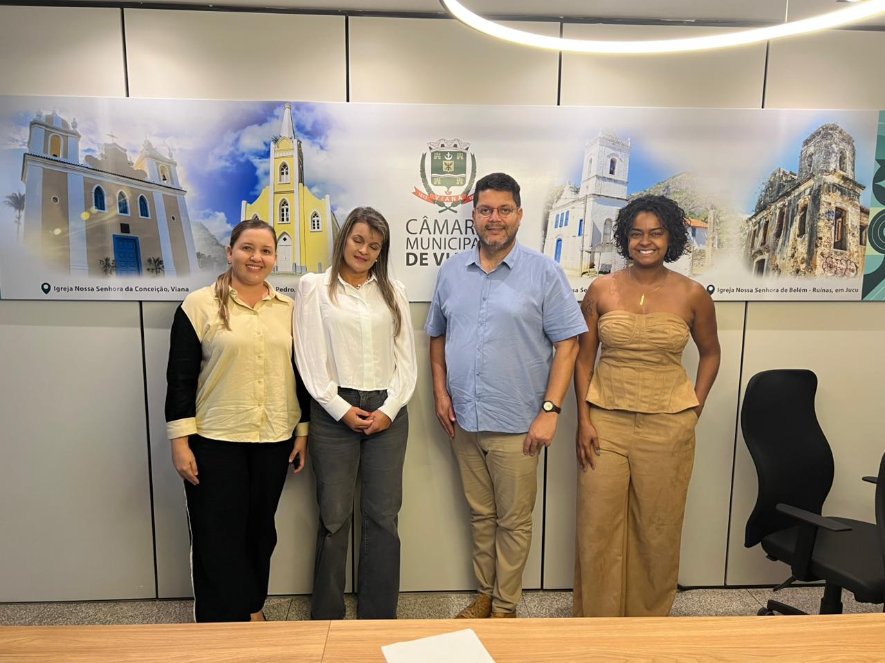 Câmara de Viana recebe representantes da Câmara de Nova Venécia para troca de experiências
